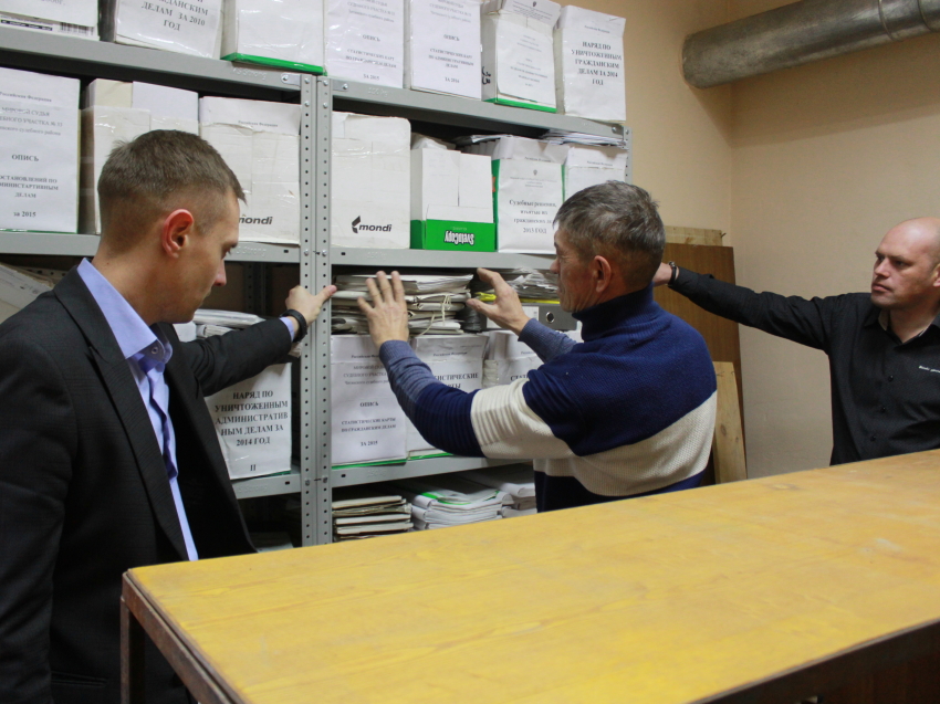 На судебных участках Читинского судебного района установили стеллажи в архив 
